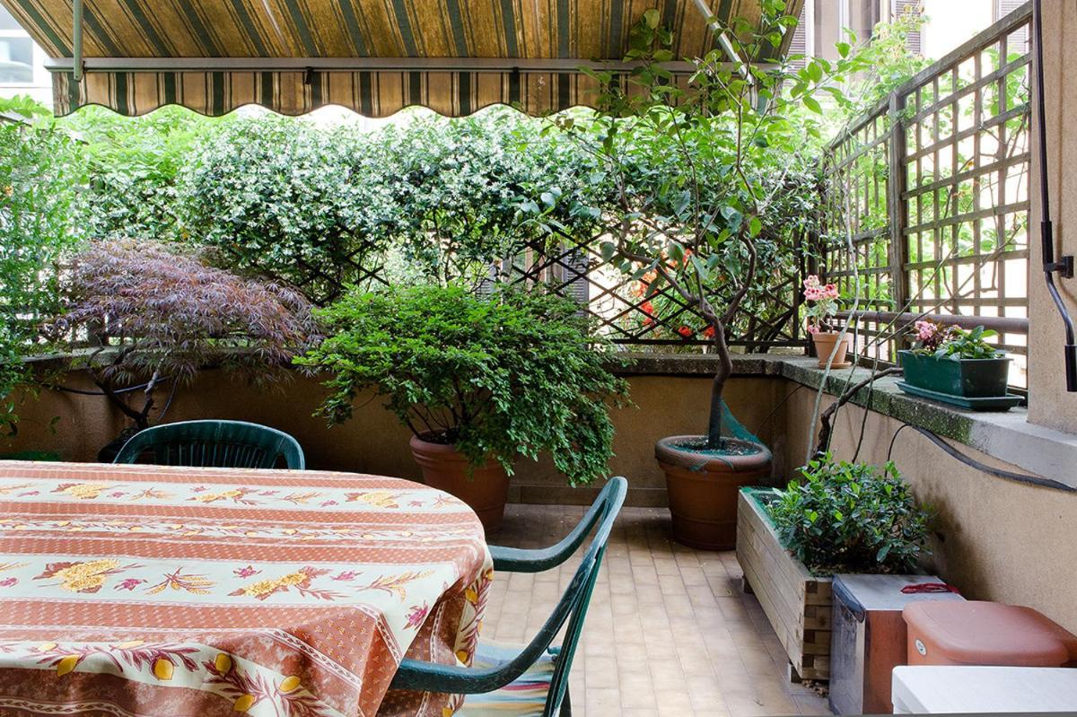 Apartment With Terrace In Central Milan Milão Exterior foto